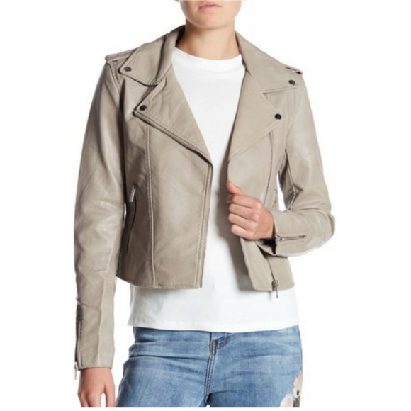 Romeo & Juliet Couture Jackets & Blazers - Romeo + Juliet Couture Faux Leather jacket taupe